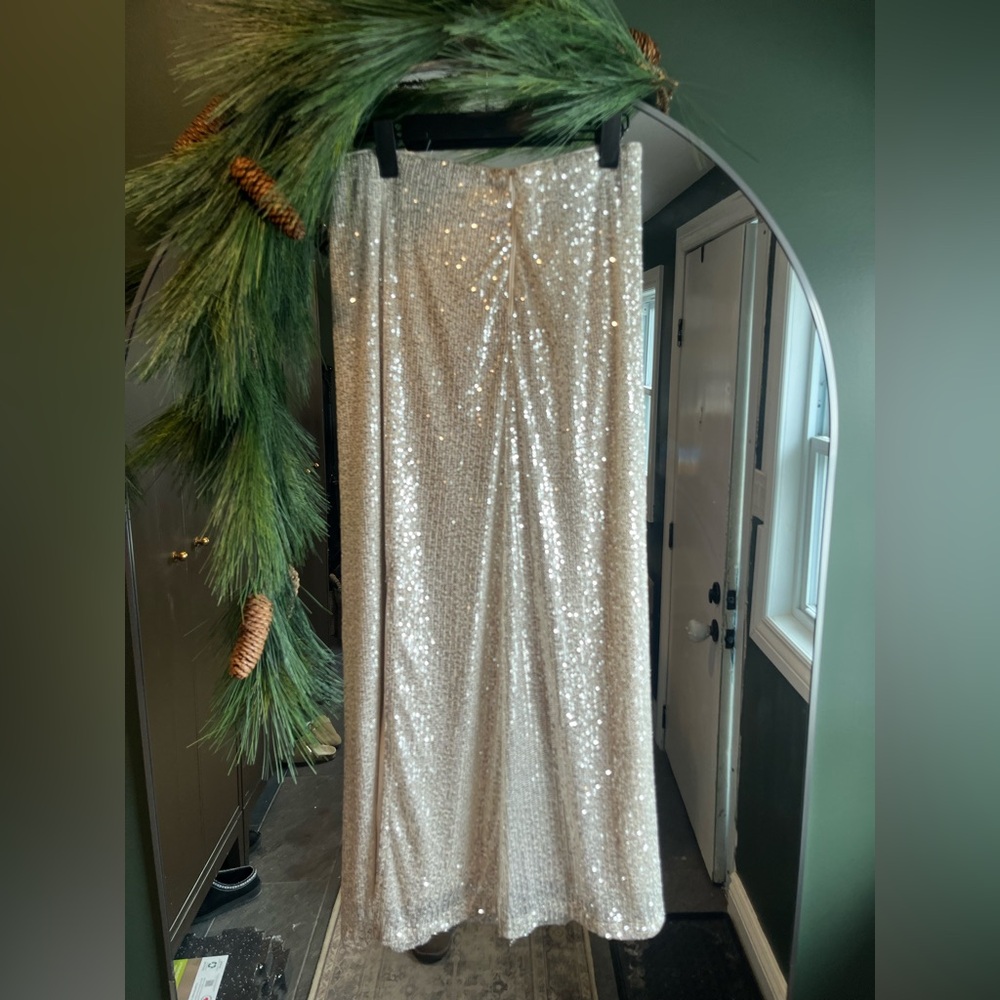 Ichi Frosted Almond Sequin Skirt. New with tags - Picture 10 of 10
